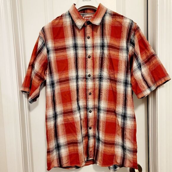 2/$20 Wrangler red plaid button down shirt top short sleeve - Picture 2 of 5